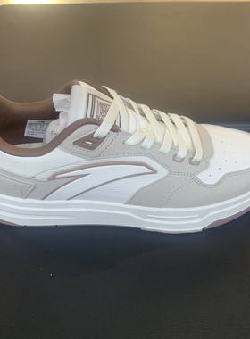 安踏街顽男板鞋2025秋新款潮流板鞋经典时尚休闲小白鞋112538051