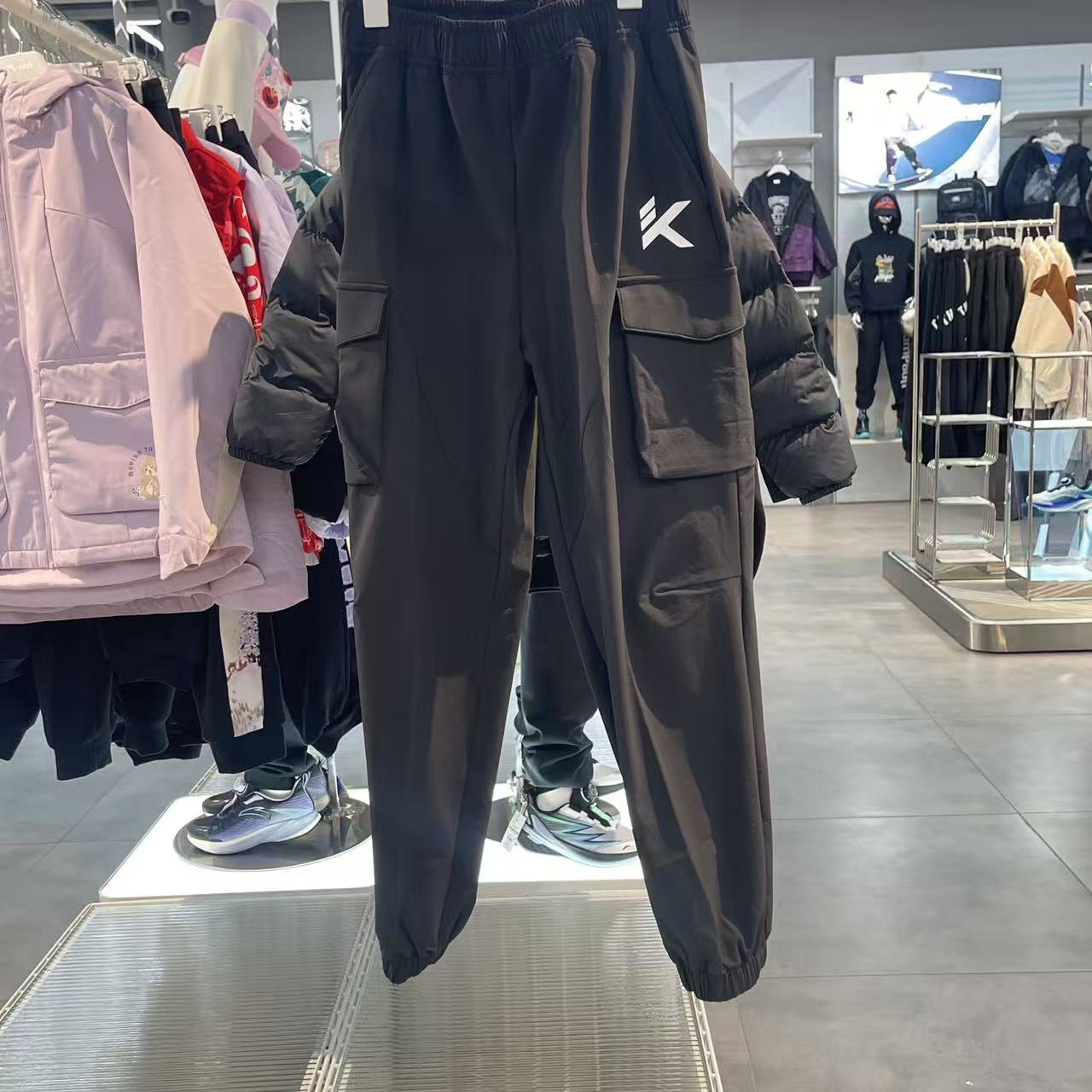 安踏2025冬男大童梭织运动长裤