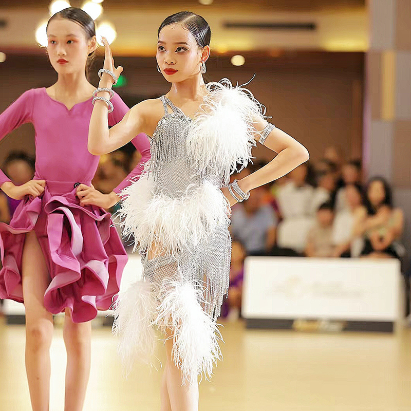 高贵羽毛拉丁舞儿童花服星辰