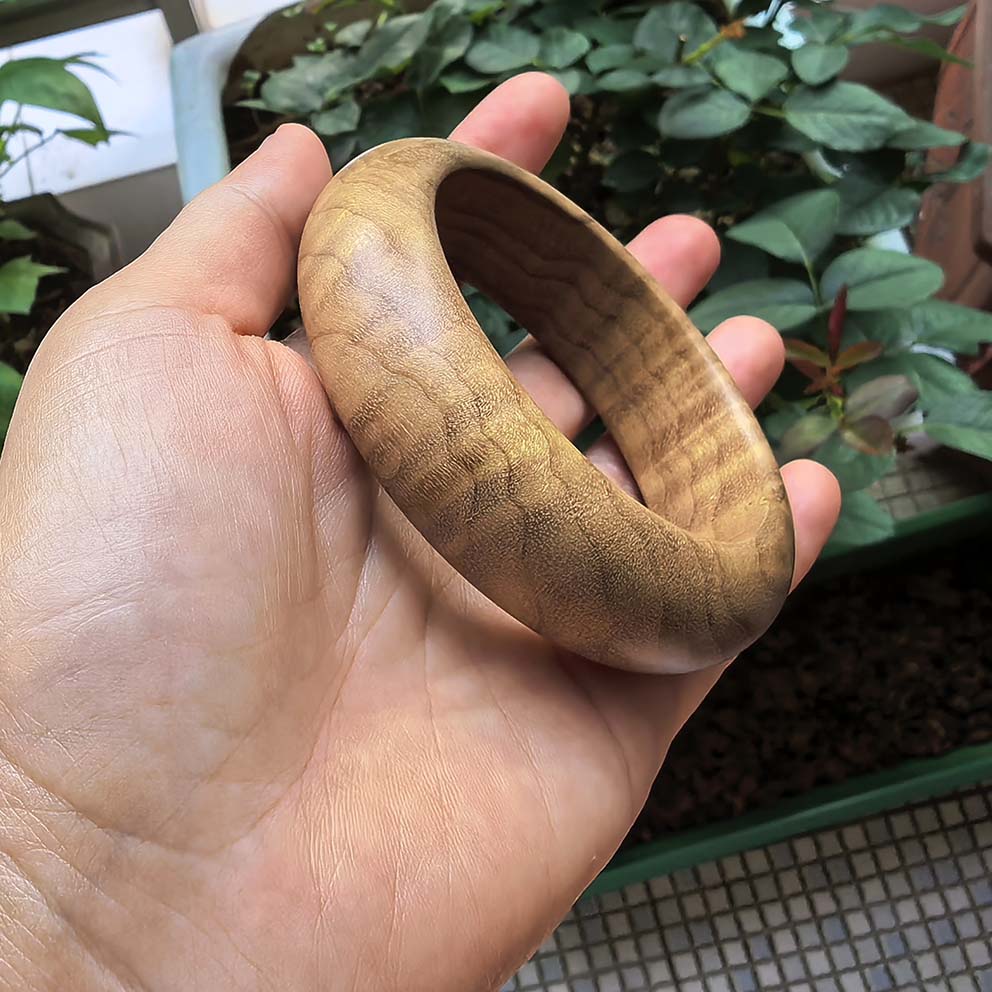 金丝楠木手镯  木手镯 内径5.8 边宽2 边厚1厘米