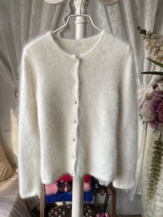 日系甜美风纯白色圆领长毛兔毛超柔软超轻毛衣直版型小开衫软萌妹