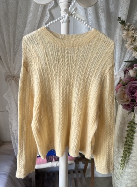 日系甜美风淡黄色圆领麻花软糯针织毛衣女宽松慵懒风套头马海毛