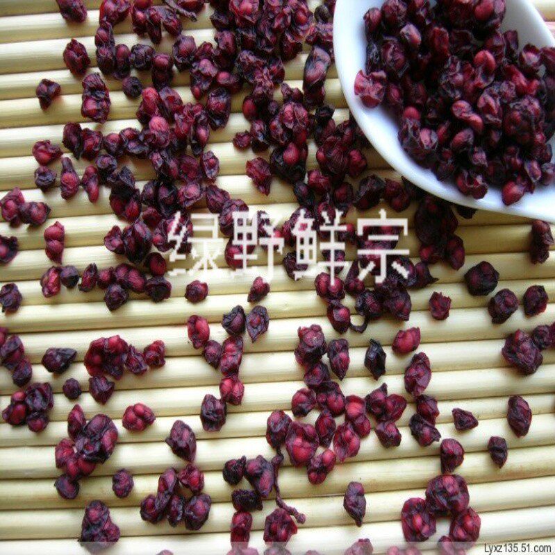 大兴安岭东北 野生五味子 天然茶 油籽 250克 风干 泡水 包邮