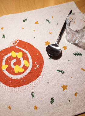 StudioPills chī-面包手工丝网印棉麻餐垫 圣诞红色波点松枝