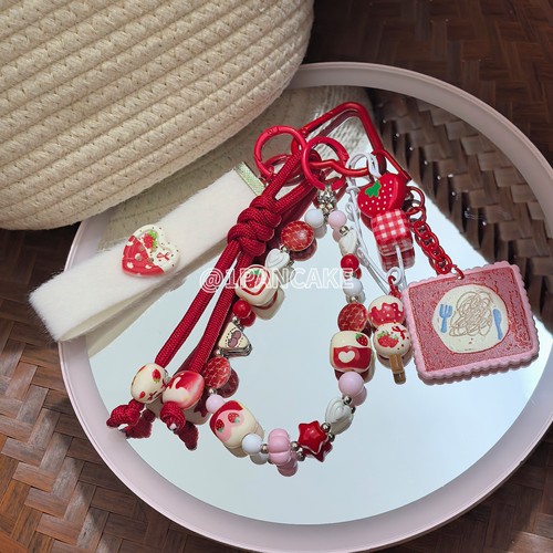 2026新款1PANCAKE原创小众甜美重工串珠手机链挂件钥匙扣包挂礼物