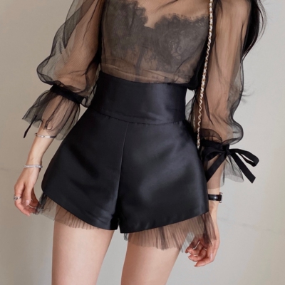 超高腰缎面高腰蓬蓬短裤