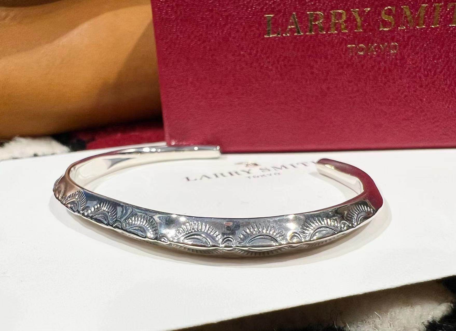 LARRYSMITH窄款叶纹刻印银手镯