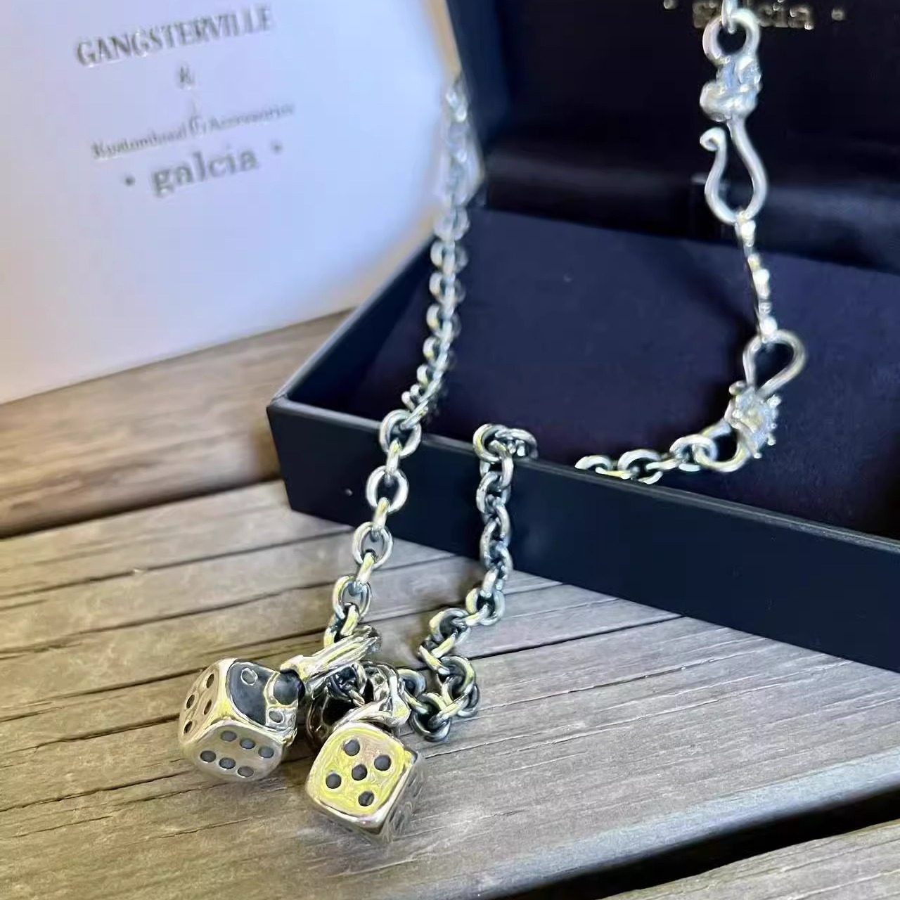 GLADHAND银饰骰子项链Galcia