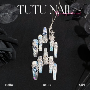 NAIL手工穿戴甲美蓝石膏胶白雪花链条冬新年 TUTU 雪地涂鸦