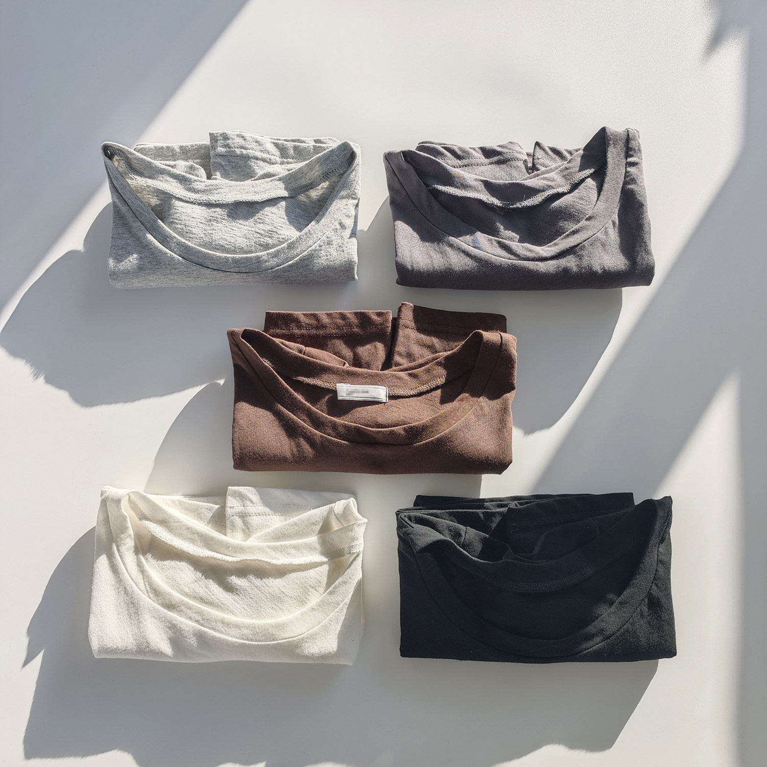 日单日系黑白灰棕色微透超薄纯棉修身短款圆领短袖T恤上衣小衫女