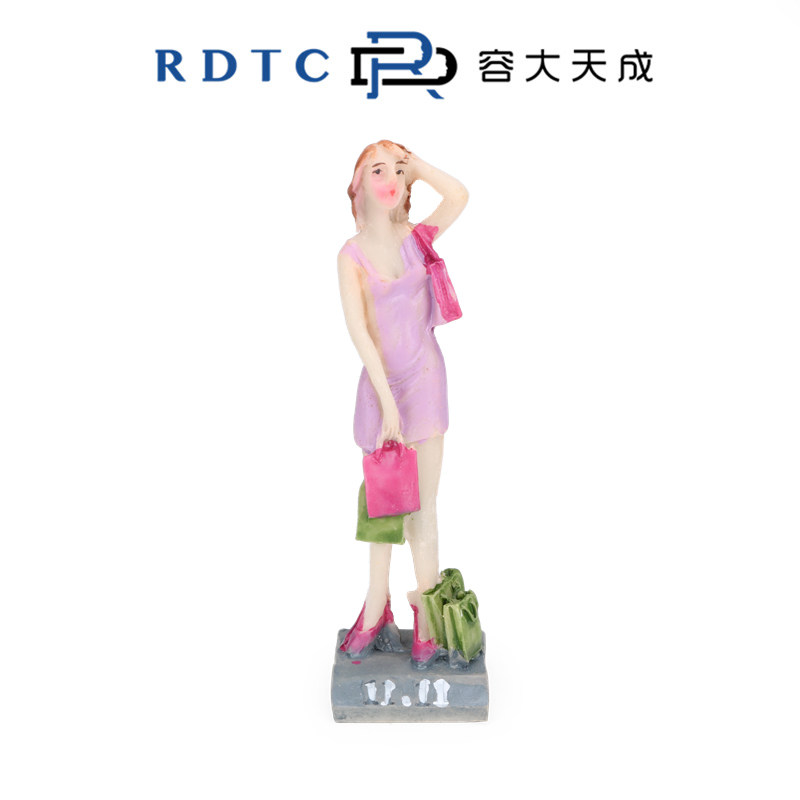 容大心理沙具双11购物狂女郎疯狂花钱人物模型树脂仿真公仔摆件