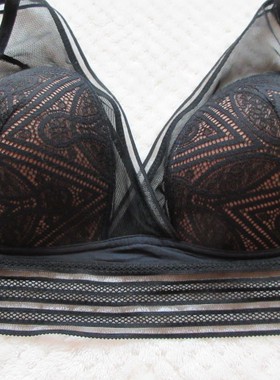 出口四季性感黑色文胸聚拢托胸侧收副乳无钢圈85A 90ABCZ这几个码