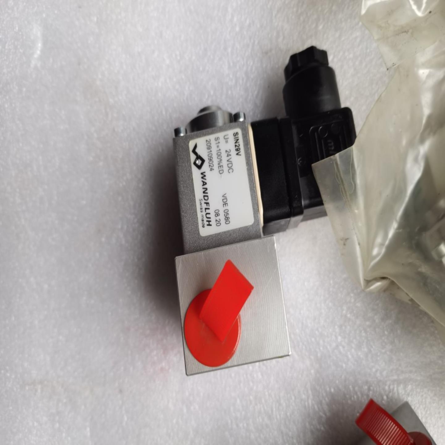 万福乐直动式换向阀方向阀M2203-G24