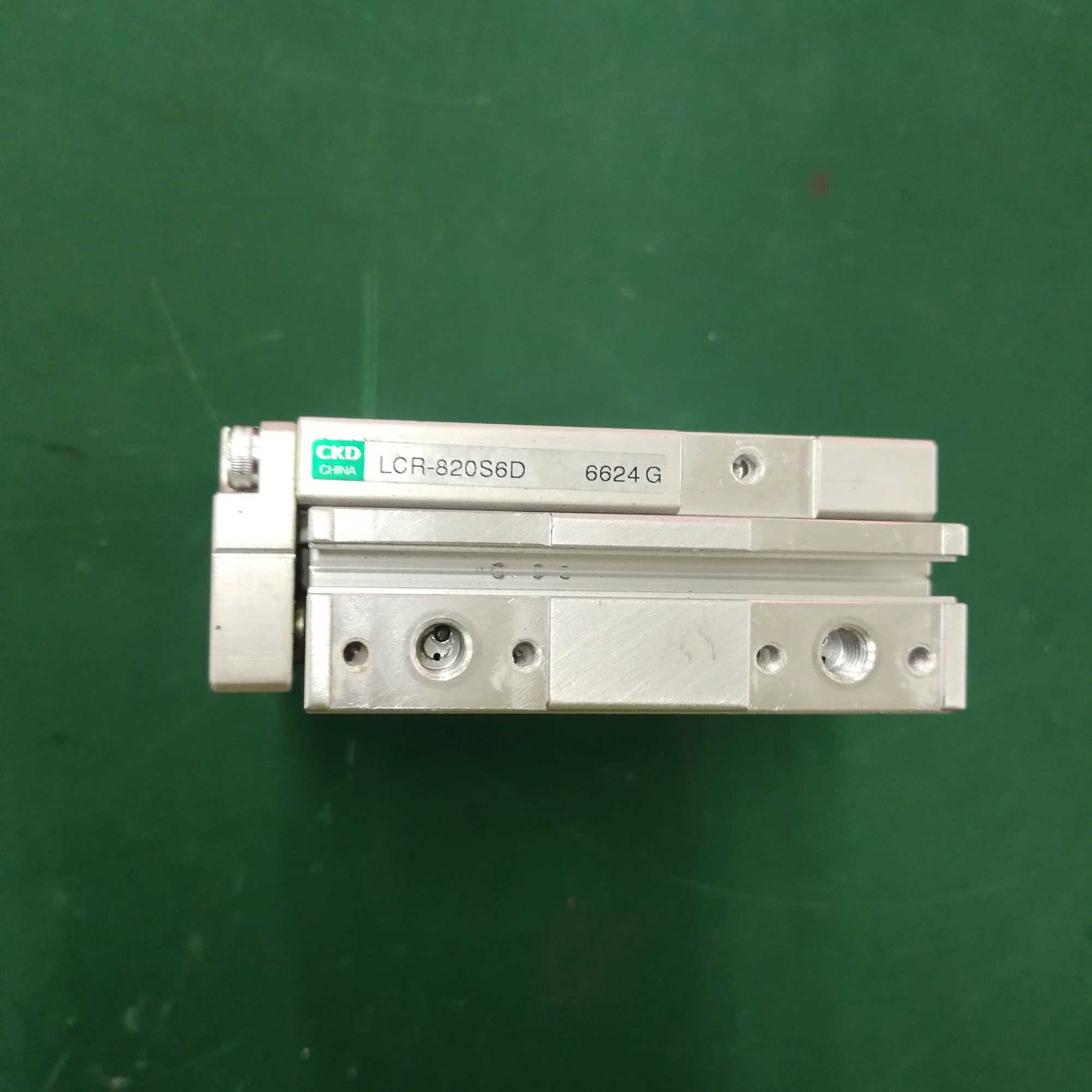 CKD滑台气缸LCR-820S5S6    LCR-820    LCR-820S6D  九成新