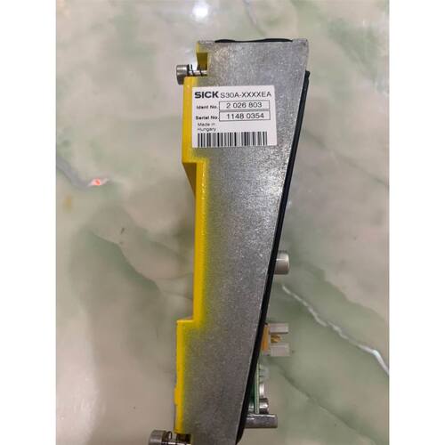 J30-37ZK 中航光电 矩形连接器 线长一米 现货10个