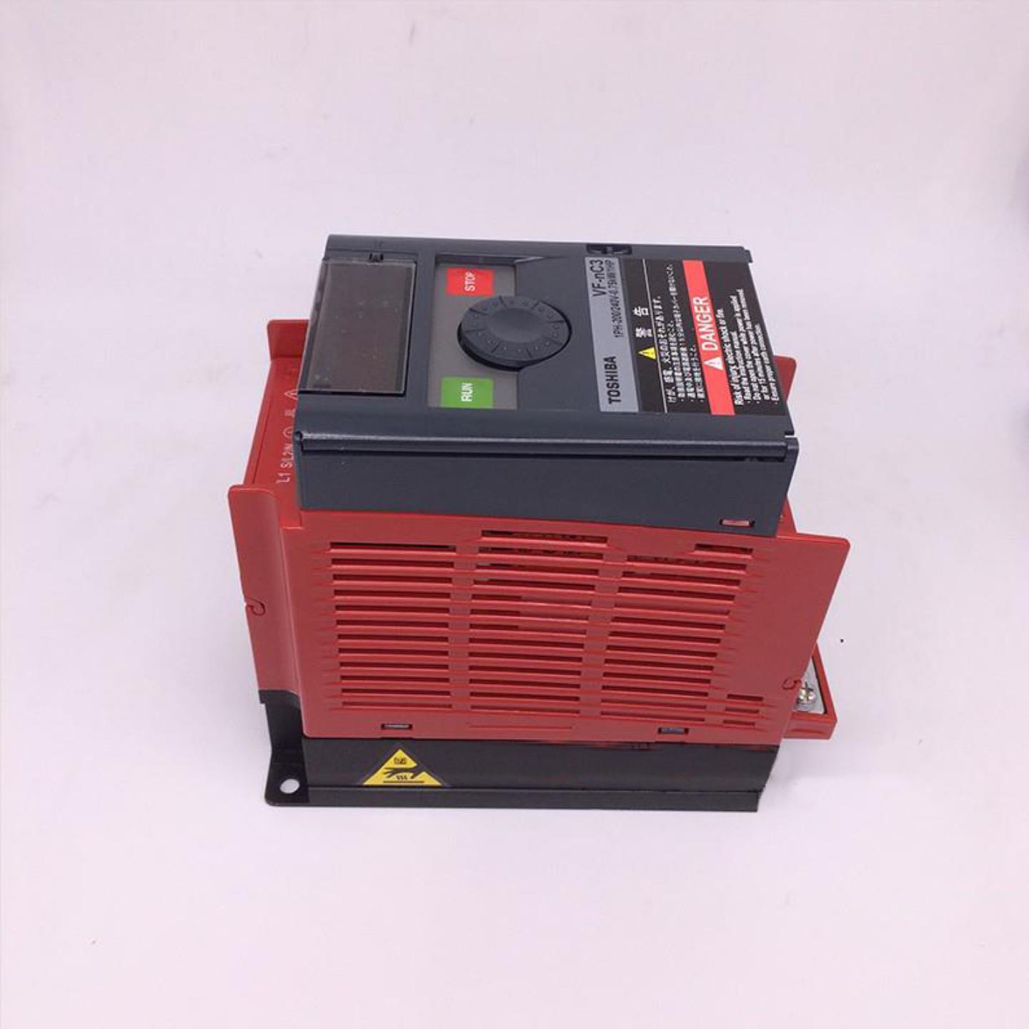 变频器VFnC3S-2002PL 2004PL 2007PL 2015PL 2022PL 单相240V