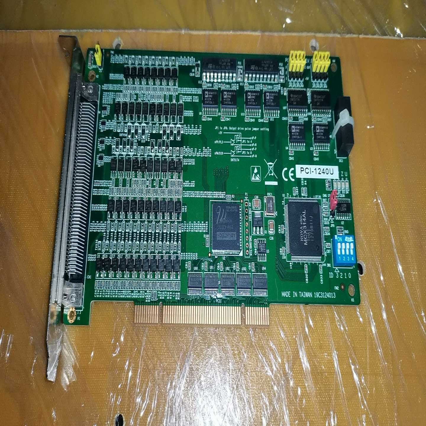 研华PCI-1240U REVB1 4轴通用PCI步进脉