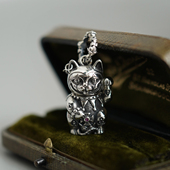 素吊坠复古小众个性 睡莲生生世世 原创设计925纯银招财猫咪元 挂件