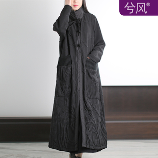 兮风品牌2025秋冬新暗黑提花高领禅意风衣女复古盘扣佛系加长外套