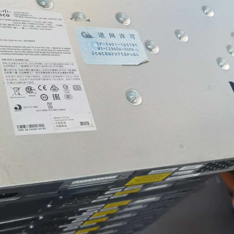 思科cisco WS-C2960X-24TD-L交换机,成色--议价商品