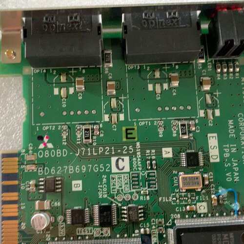 Q80BD-J71LP21-25 光纤环形卡 日本原装--议价商品