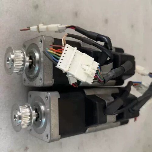 二手电机 103H5510-70E9 8.5成新 价格议--议价商品