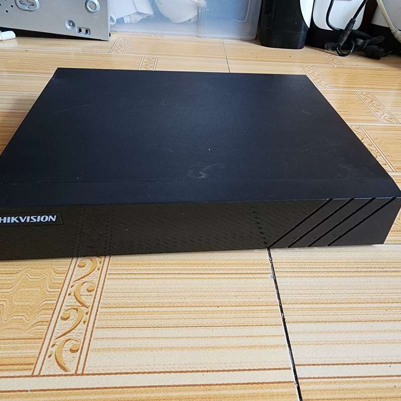 海康威视16路网络硬盘录像机DS-7816N-Q1(B)监控--议价商品