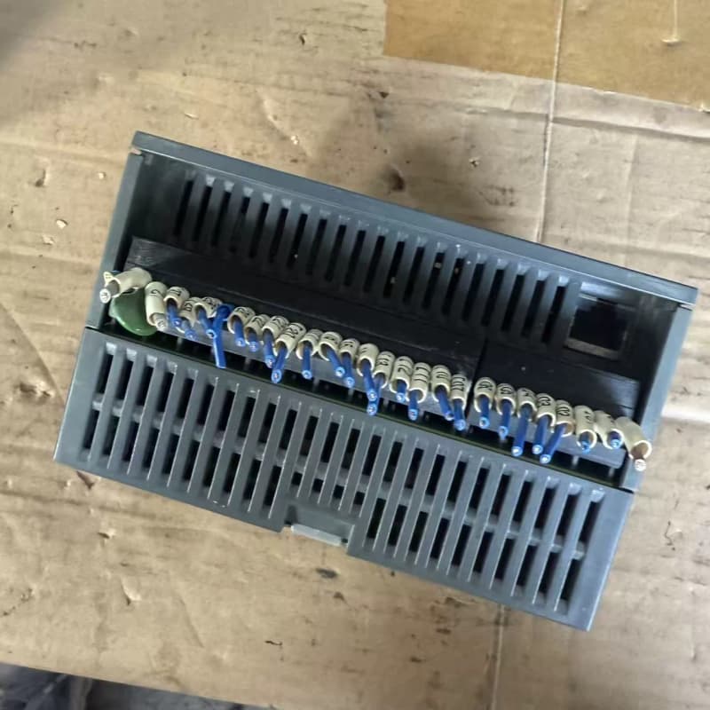 拆机一个二手西门子S7-200 PLC 6ES7 288-1--议价商品