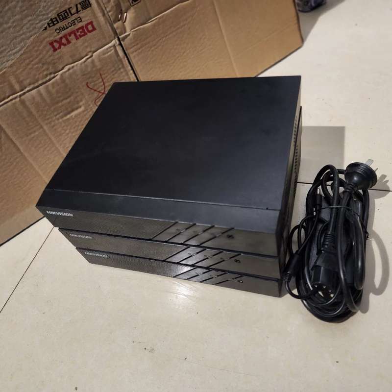 海康威视 DS-7808N-F1(B)(C)8路网络硬盘录像--议价商品
