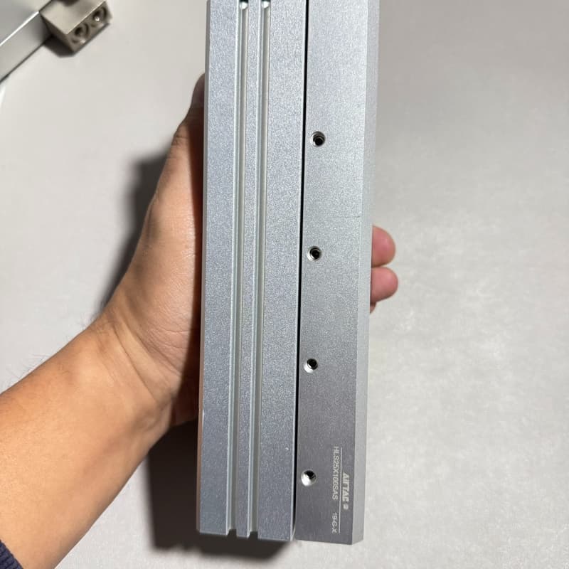 亚德克气缸HLS25X100SAS,原装正品,实物拍摄,--议价商品