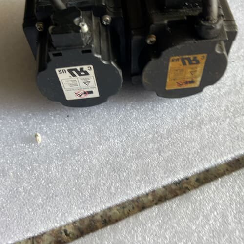 拆机二手日本富士电机1个200W,GYS201DC2-T2C--议价商品