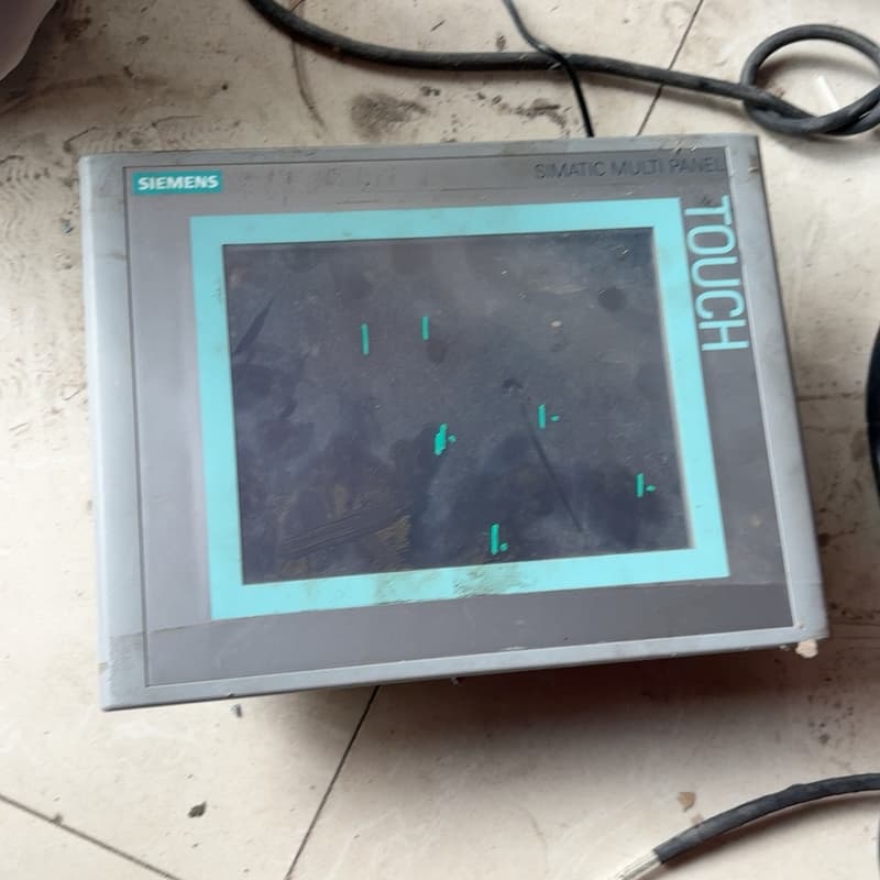 西门子触摸屏，型号6AV6 643-0CB01-1AX1，M--议价商品