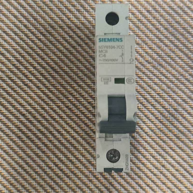 西门子断路器5SY6104-7CC(库存6)--议价商品