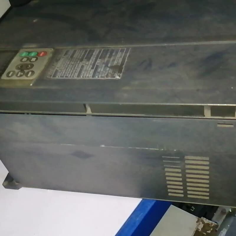 富士变频器FRN22F1S-4C,22KW功率,380V三相--议价商品