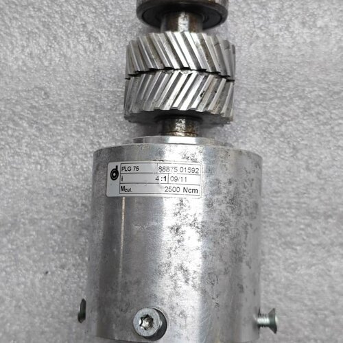 拆机进口德恩科减速箱PLG75 4:1 2500Ncm--议价商品