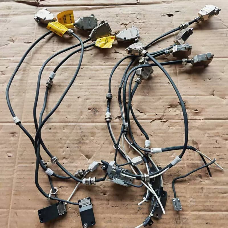 拆机10个二手RENISHAW雷尼绍读光栅数头，带AMP插头--议价商品