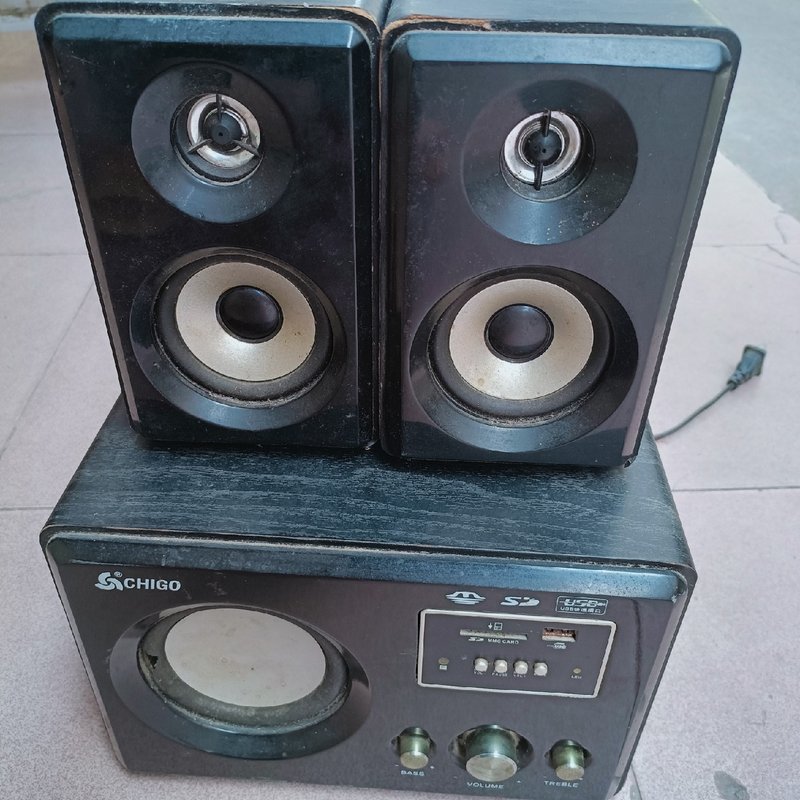 有源音箱。D-5100A有源音箱。志亮功放机。正常能用,--议价商品