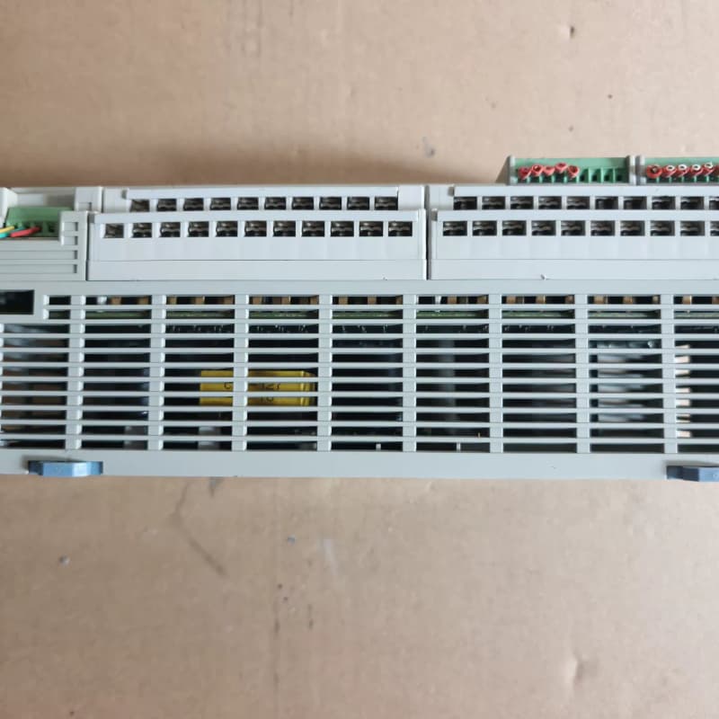 松下PLC主机 AFPXHC60R-F，带扩展模IN8--议价商品