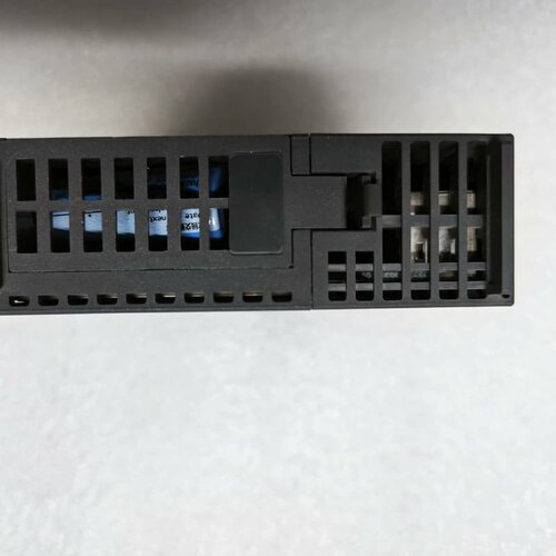 Q00UCPU三菱Q系列CPU模块，原装拆机，成色如图，功能--议价商品