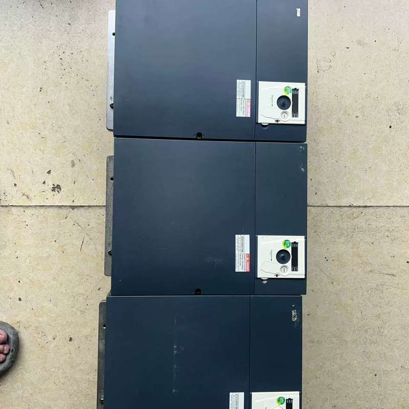 施耐德312变频器15kw（ATV312HD15N4）二手拆--议价商品