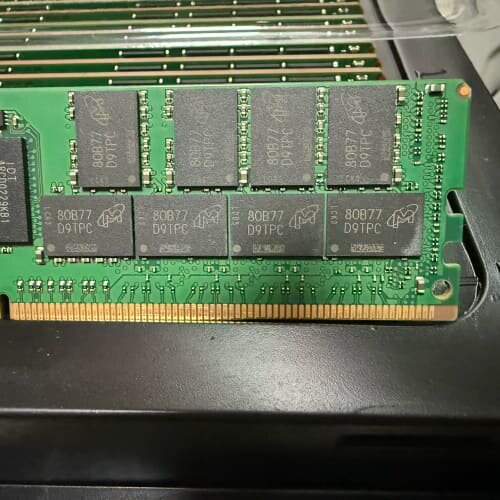 镁光 64G服务器内存条,4DRX4规格,PC4-2666V--议价商品