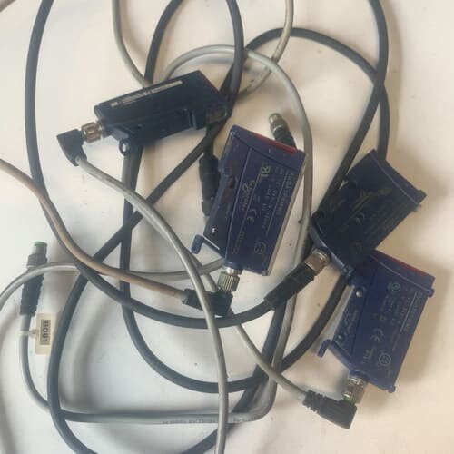 施耐德光纤放大器 XUDA1PSMM8--议价商品