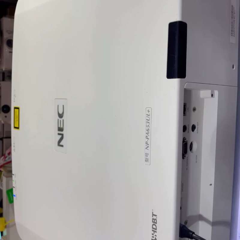 NEC NP -PA653UL+高清谢光投影机,九新左右;使--议价商品