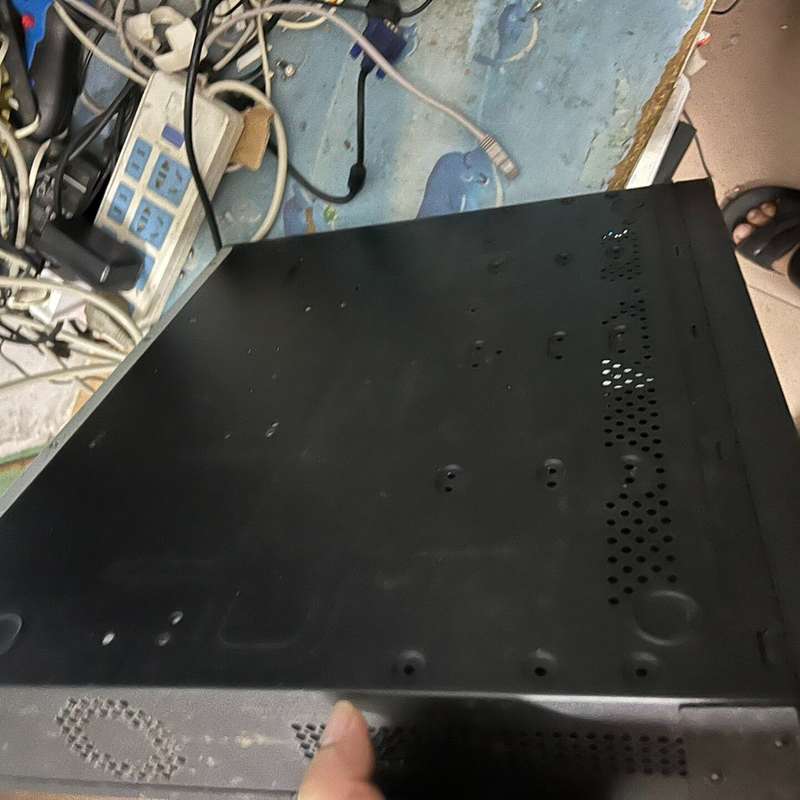 海康威视DS-7924HQH-K4网络硬盘录像机，24路4盘--议价商品