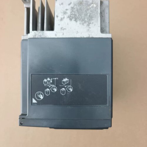 施耐德变频器ATV312HU15M2 1.5KW--议价商品