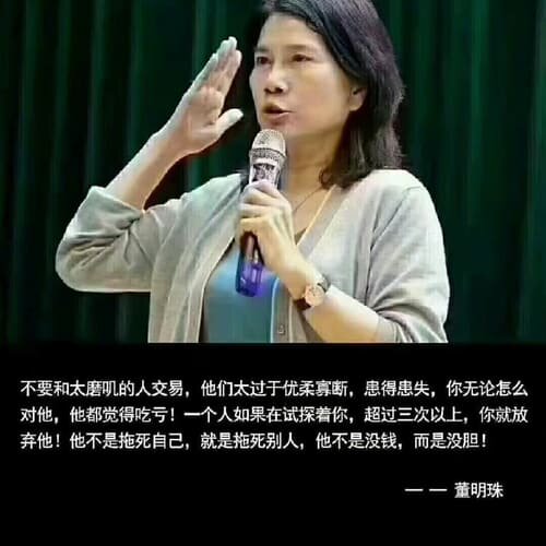 500型万用表,江苏省南通市电表厂生产,老库存全新带包装盒和--