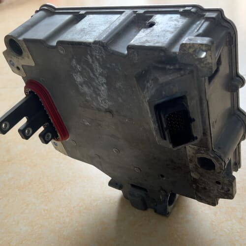 奥迪e-tron驱动电机控制器，原装拆车件，型号VG3 82--议价商品