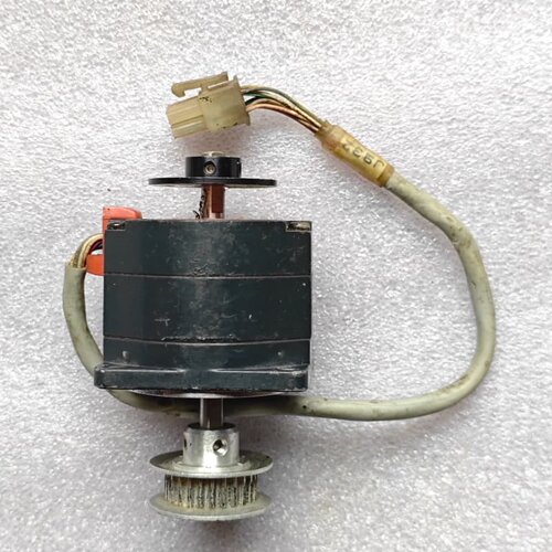 拆机进口VEXTA步进电机PH554-B2 DC0.75A--议价商品