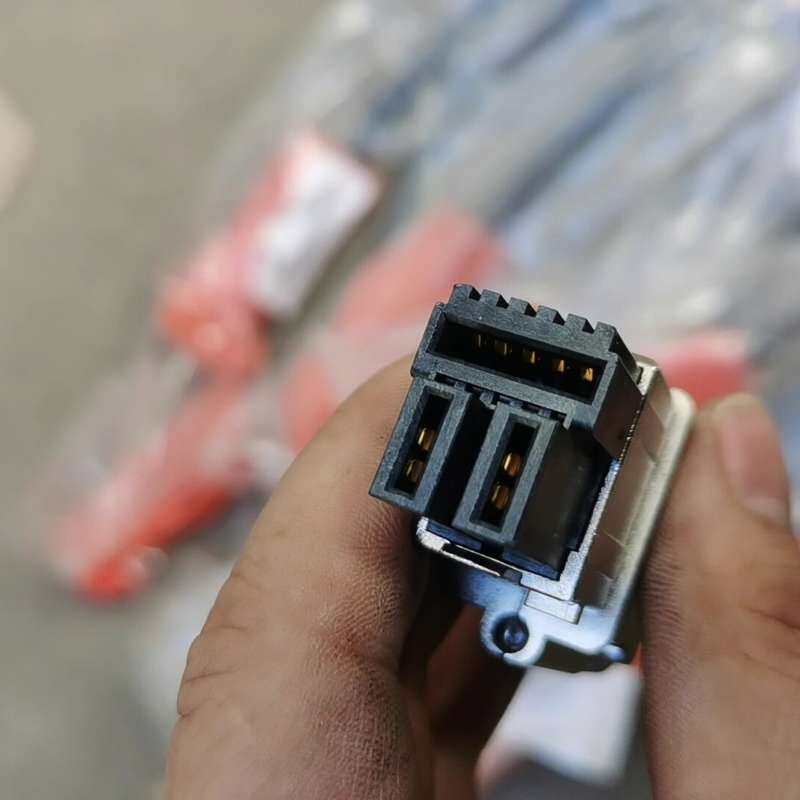 新到CISCO思科电源堆叠线37-1122-01 库存几十条--议价商品