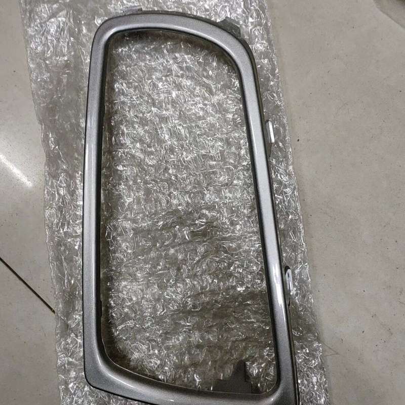马自达6雾灯框亮条,全新原厂的--议价商品